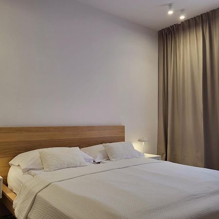 Firefly Luxury Apartment With Private Whirlpool Zára Kültér fotó