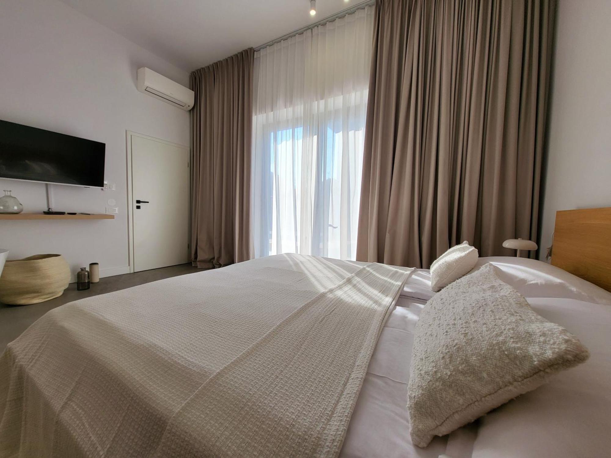 Firefly Luxury Apartment With Private Whirlpool Zára Kültér fotó